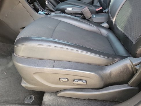 Used 2018 Buick Encore Preferred image 12