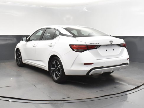 Used 2024 Nissan Sentra SV image 5