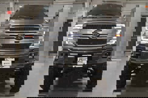 Used 2020 Ford F150 Platinum w/ Equipment Group 701A Luxury image 2