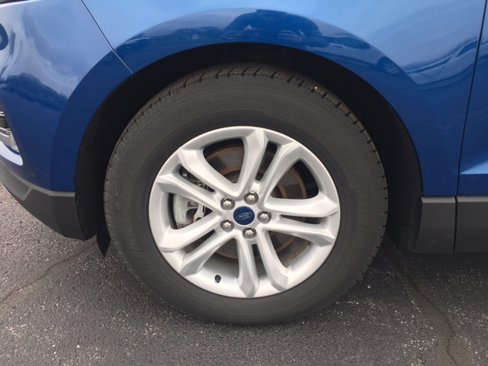 Used 2020 Ford Edge SEL w/ Cargo Accessory Package image 11