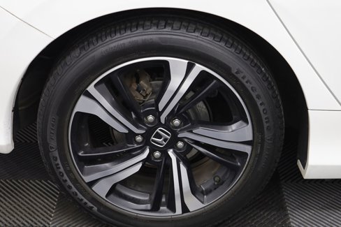 Used 2018 Honda Civic Touring image 36