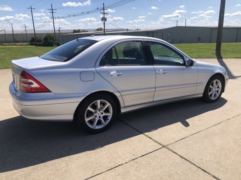 Used 2007 Mercedes-Benz C 280 4MATIC Sedan image 4