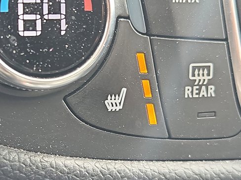 Used 2020 Chevrolet Equinox LT w/ Midnight Edition image 29