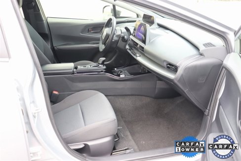 Used 2024 Toyota Prius Limited image 3