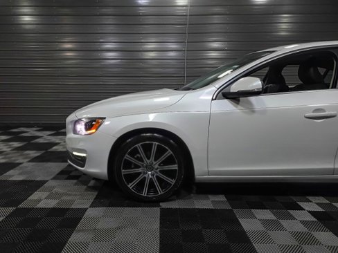 Used 2017 Volvo S60 T5 Inscription Platinum w/ Climate Package image 38