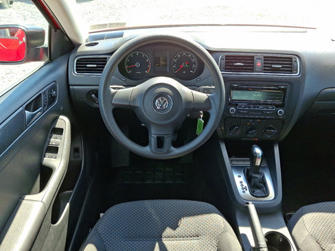 Used 2013 Volkswagen Jetta S image 14