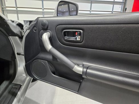 Used 2001 Toyota MR2 image 29