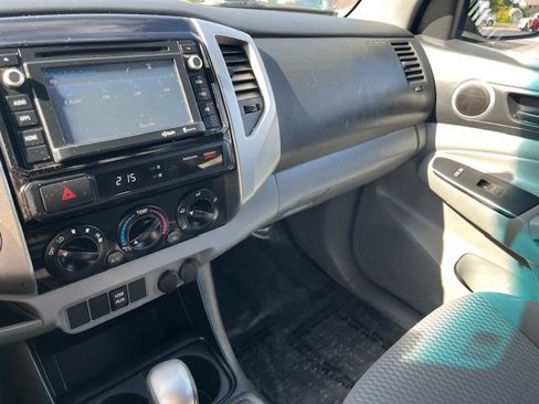 Used 2014 Toyota Tacoma 4x4 Double Cab image 6
