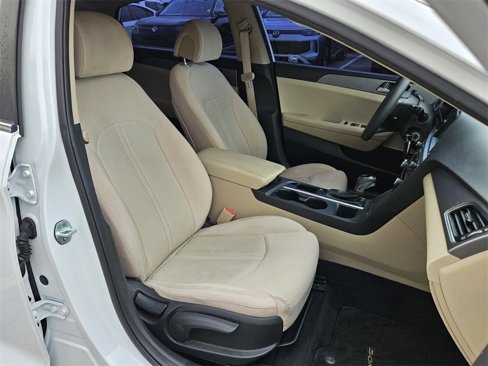 Used 2016 Hyundai Sonata SE image 17
