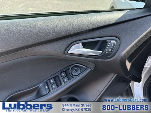 Used 2018 Ford Focus SE image 11