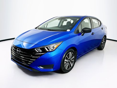 Used 2024 Nissan Versa S w/ S Plus Package image 3