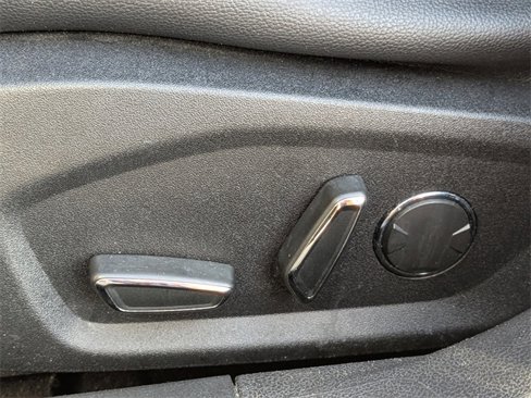 Used 2020 Ford Fusion SEL image 22