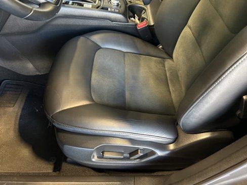 Used 2019 MAZDA CX-5 Touring image 16