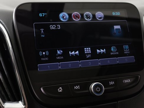 Used 2017 Chevrolet Malibu LT image 43