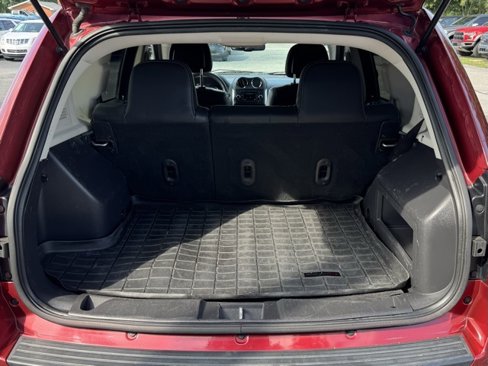 Used 2017 Jeep Compass Latitude image 13