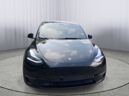 Used 2021 Tesla Model Y Long Range image 2