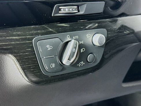 Used 2019 Audi Q7 3.0T Prestige image 10
