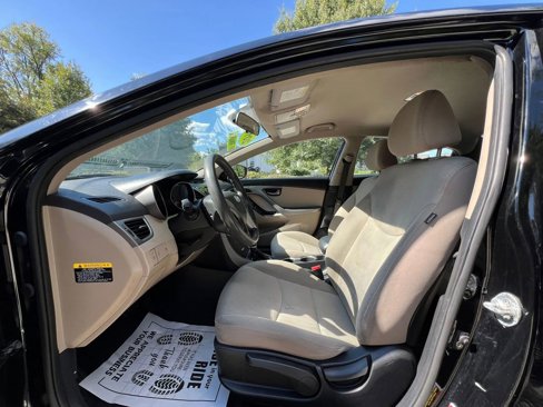 Used 2016 Hyundai Elantra SE image 10