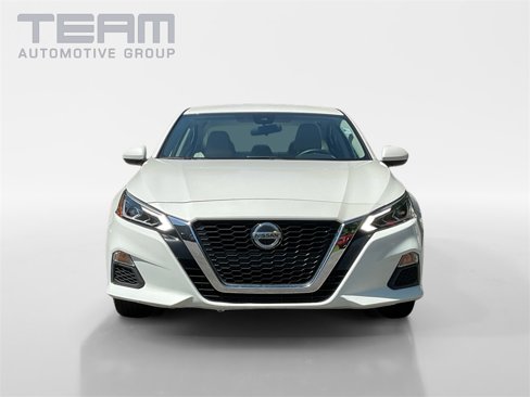 Used 2022 Nissan Altima 2.5 SV image 2