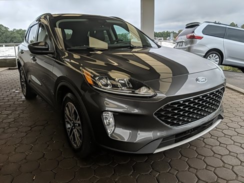 Certified 2020 Ford Escape SEL image 3