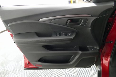 Used 2023 Honda Passport EX-L image 10