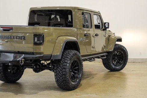 Used 2025 Jeep Gladiator Sport image 42