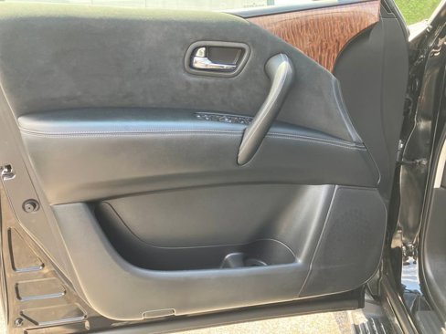 Used 2019 Nissan Armada SV image 29