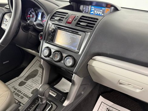 Used 2015 Subaru Forester 2.5i Touring w/ Eyesight & Navigation System image 35