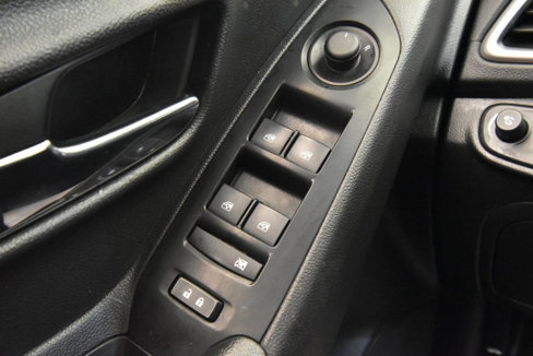Used 2021 Chevrolet Trax LT w/ Sport Edition image 27