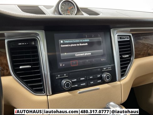 Used 2018 Porsche Macan image 30