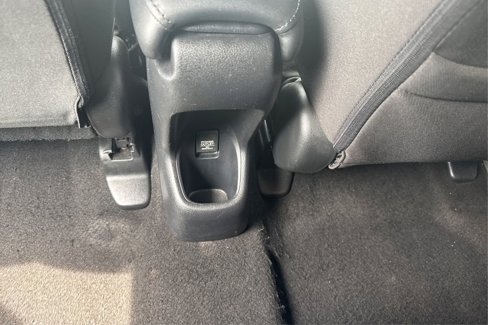 Used 2017 Honda HR-V LX image 19
