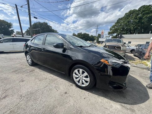 Used 2018 Toyota Corolla L image 1