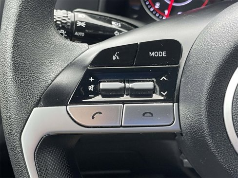 Certified 2023 Hyundai Elantra SEL image 19