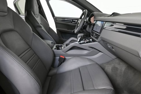 Certified 2022 Porsche Cayenne E-Hybrid Coupe image 22
