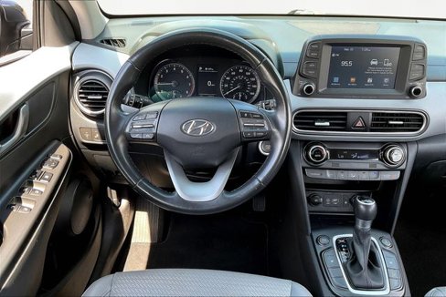 Used 2020 Hyundai Kona Limited image 8