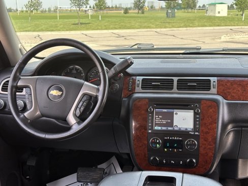 Used 2012 Chevrolet Tahoe LTZ image 16