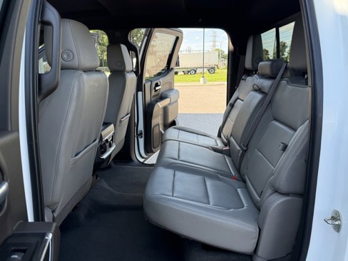 Used 2020 Chevrolet Silverado 1500 LTZ image 27