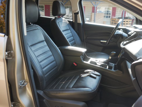 Used 2017 Ford Escape Titanium image 24