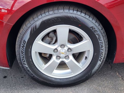 Used 2015 Chevrolet Cruze LT image 29