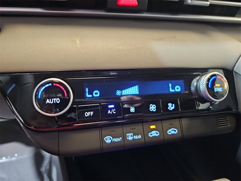 New 2025 Hyundai Elantra Sport image 22