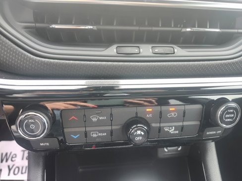 New 2025 Jeep Compass Latitude w/ Altitude Special Edition image 14