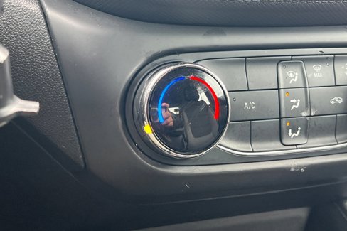 Used 2023 Chevrolet TrailBlazer LS image 30