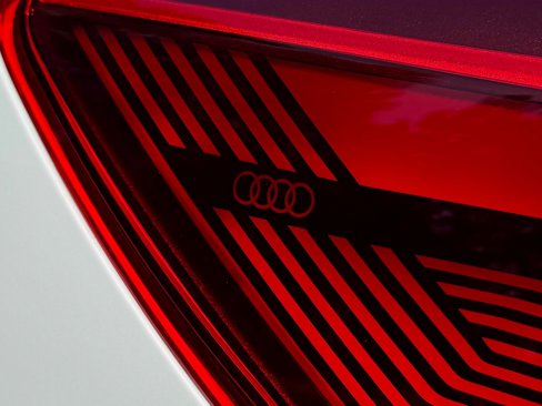 Used 2024 Audi Q4 e-tron Premium Plus image 58