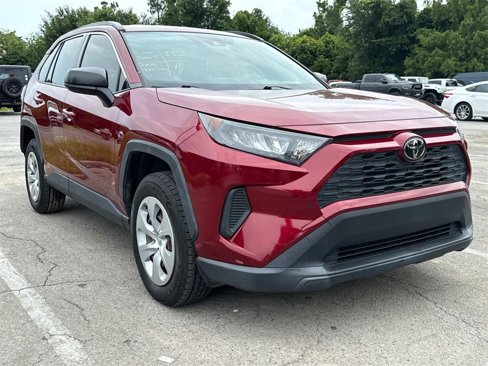 Used 2021 Toyota RAV4 LE image 7