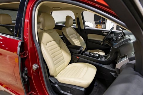 Used 2019 Ford Edge SEL w/ Equipment Group 201A image 29