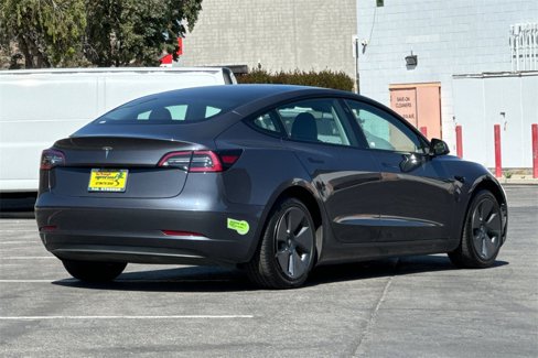 Used 2023 Tesla Model 3 Standard Range image 3