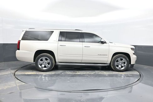 Used 2015 Chevrolet Suburban LTZ image 9