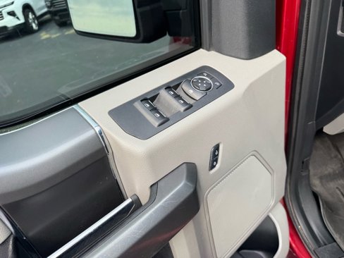 Used 2016 Ford F150 XLT w/ Equipment Group 302A Luxury image 16