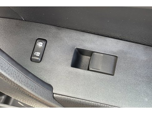 Used 2017 Toyota Corolla L image 20