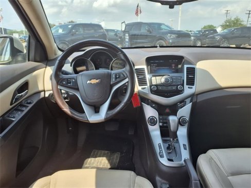 Used 2016 Chevrolet Cruze LT image 10
